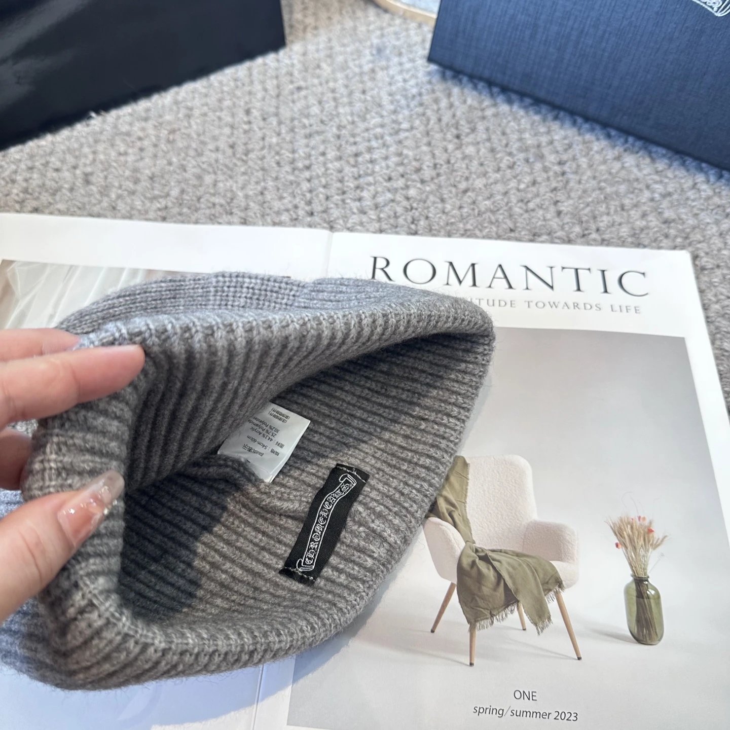 High quality cross autumn and winter knitted hat with yarn