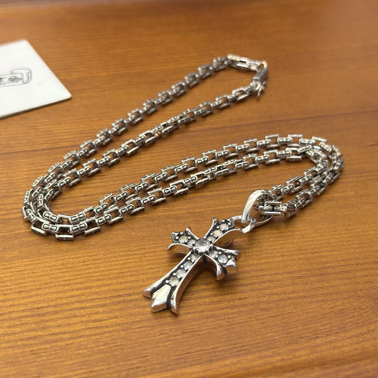 High quality Croheart Classic Cross Pendant Necklace