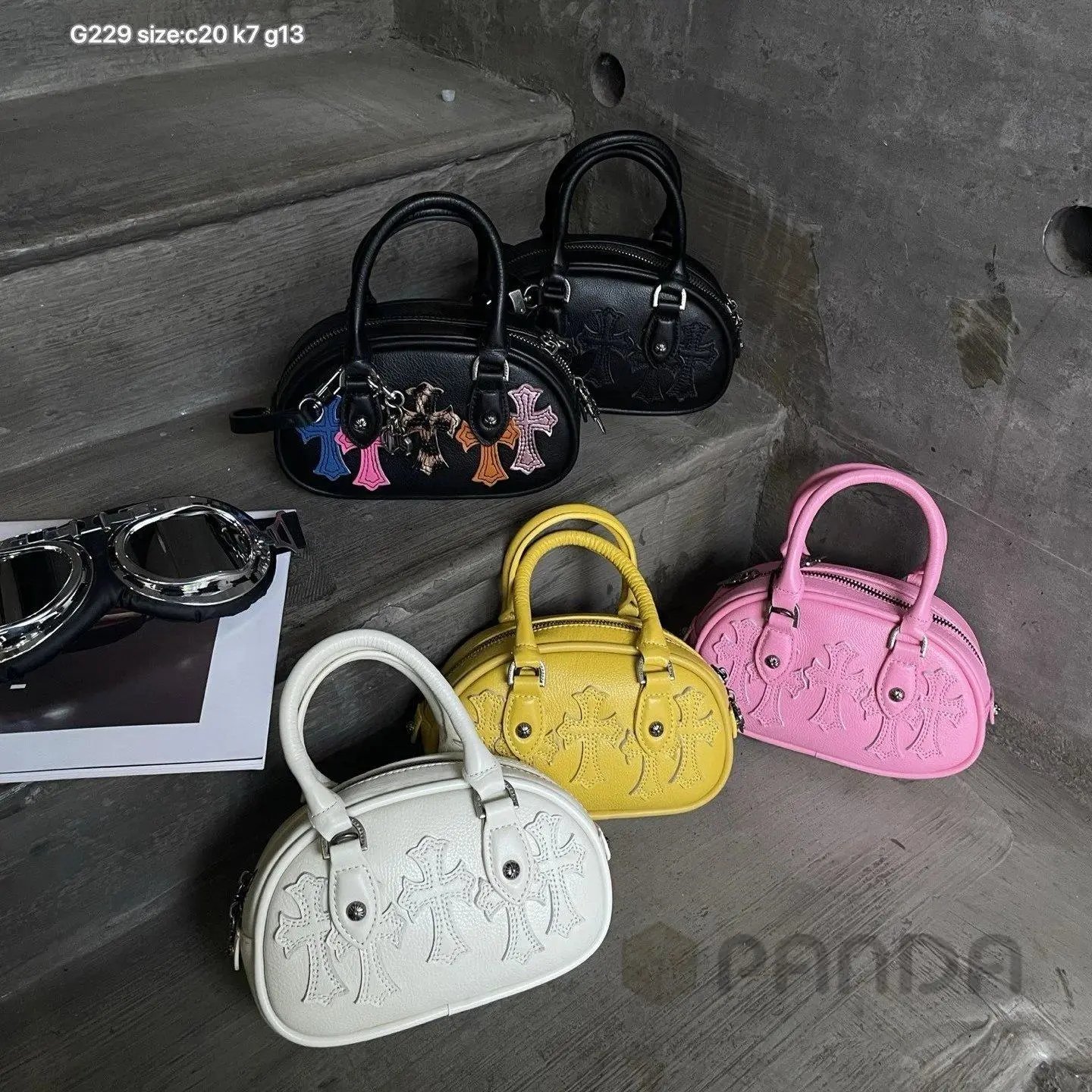 High quality color cross heart bag, please add : 18030258501 if you need size guide