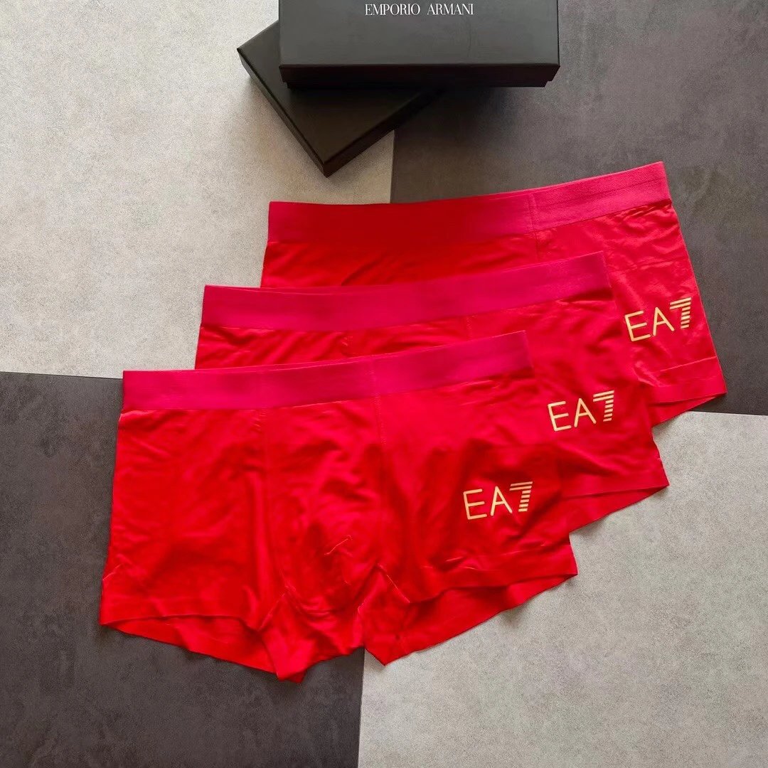 High quality men's underwear in a box of three, available in any color