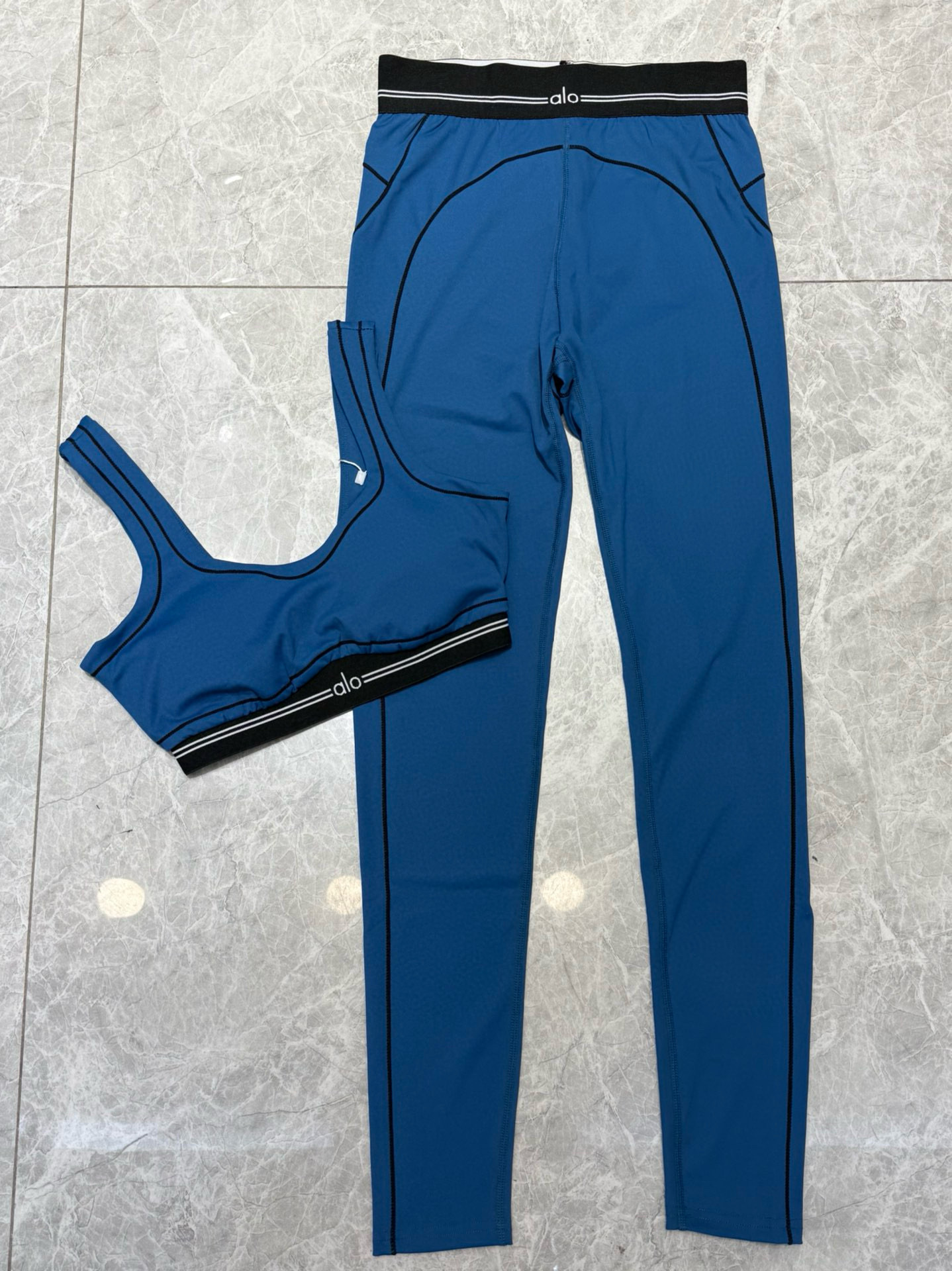 High quality sports high waist and hip lifting yoga pants set, please add : 18859952090 if you need size guide