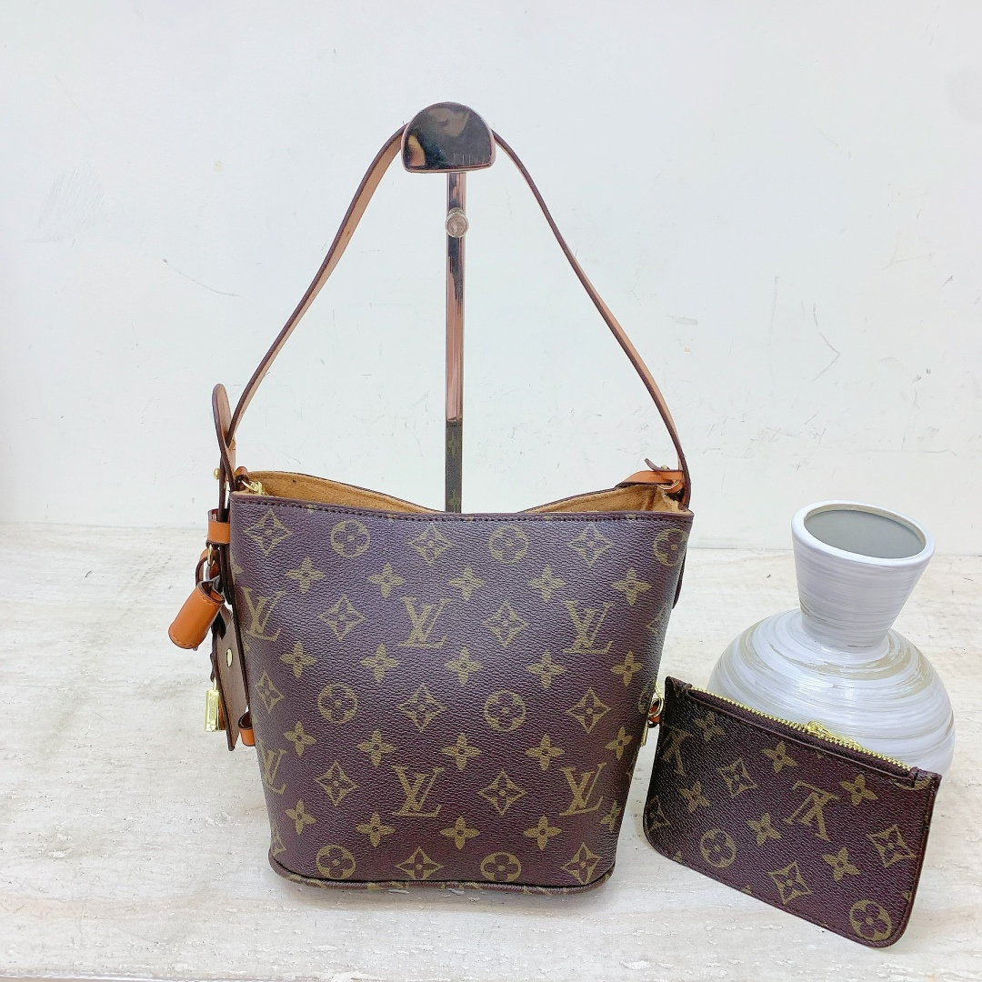 High quality crossbody bag 2