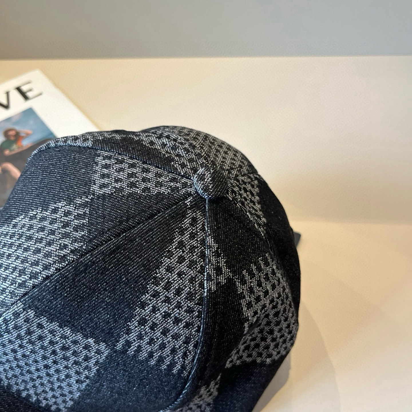 High quality and fashionable baseball cap new 3 pcs add : 18859952090 if you need size guide