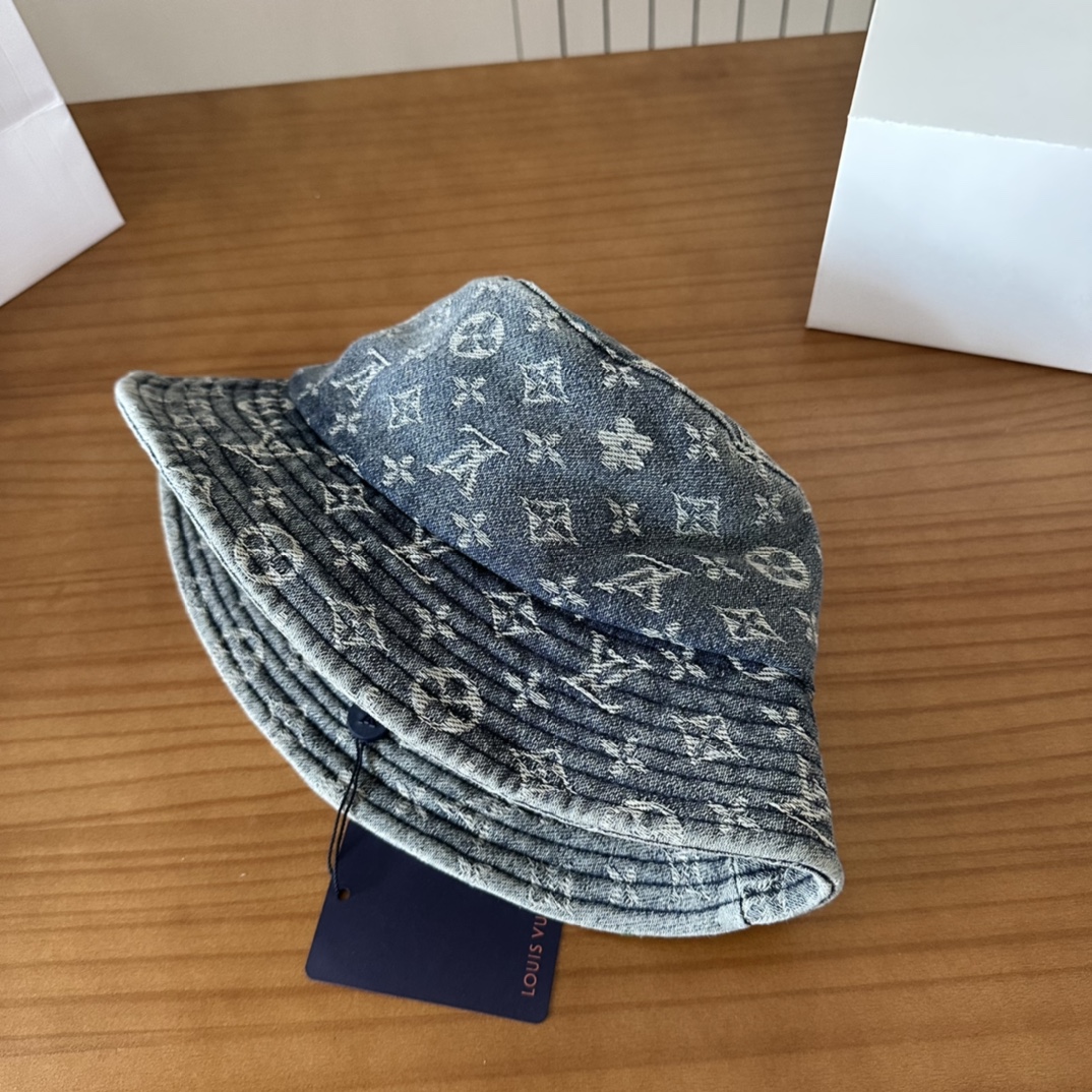 High quality and fashionable sunshade fisherman hat 2 pcs add : 18859952090 if you need size guide