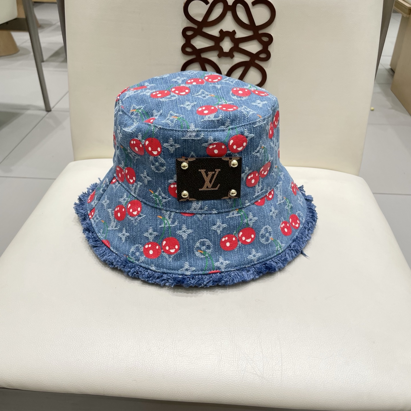 High quality and fashionable sunshade fisherman hat 2 pcs add : 18859952090 if you need size guide