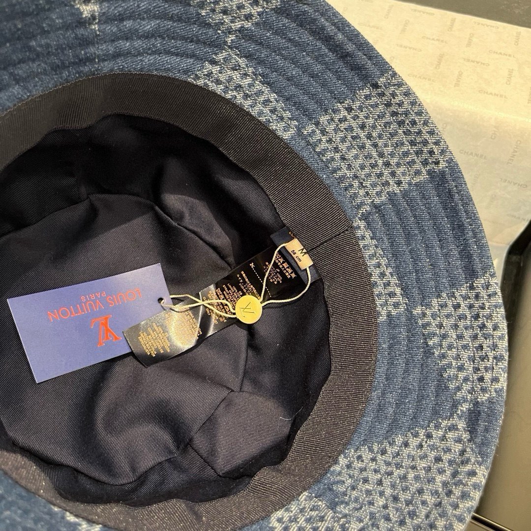 High quality and fashionable sunshade fisherman hat 2 pcs add : 18859952090 if you need size guide