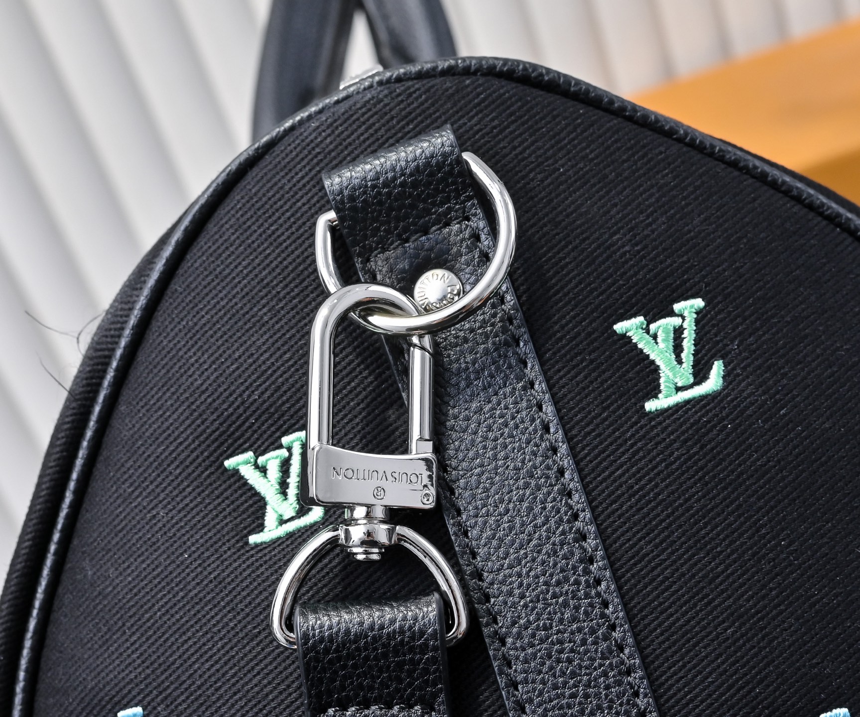 High quality printed large capacity travel bag PLS add : if you need size guide