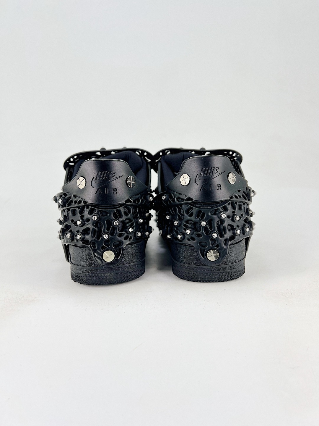 High quality crystal co branded fashionable low top board shoes