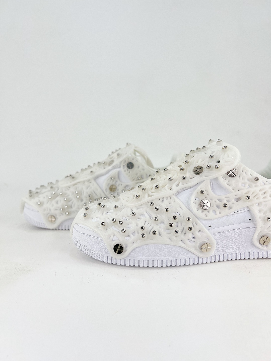 High quality crystal co branded fashionable low top board shoes