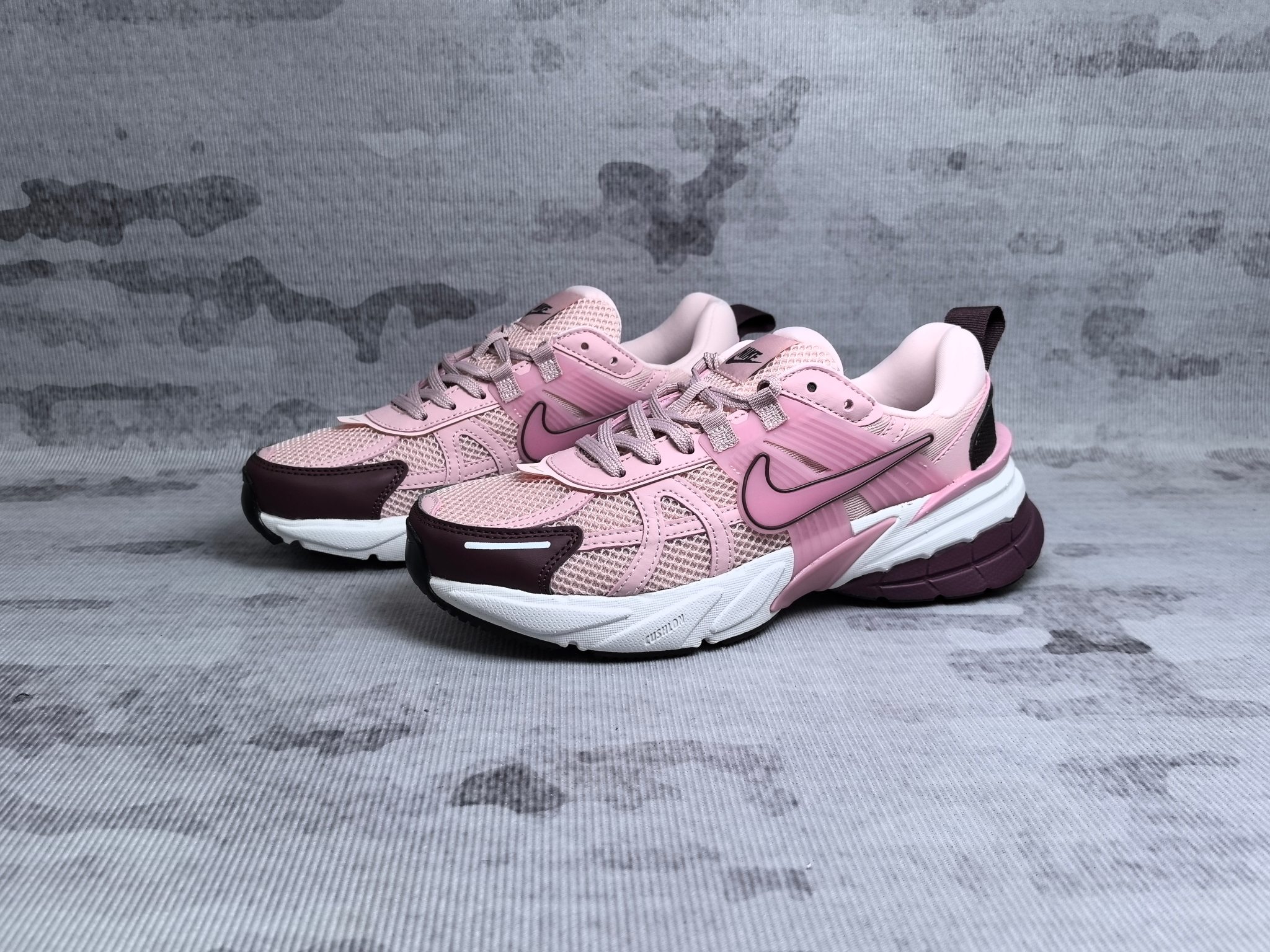 High quality retro mesh breathable sports shoes