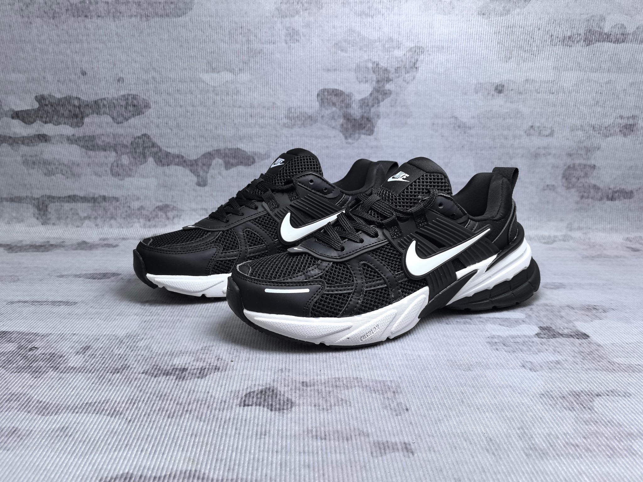 High quality retro mesh breathable sports shoes