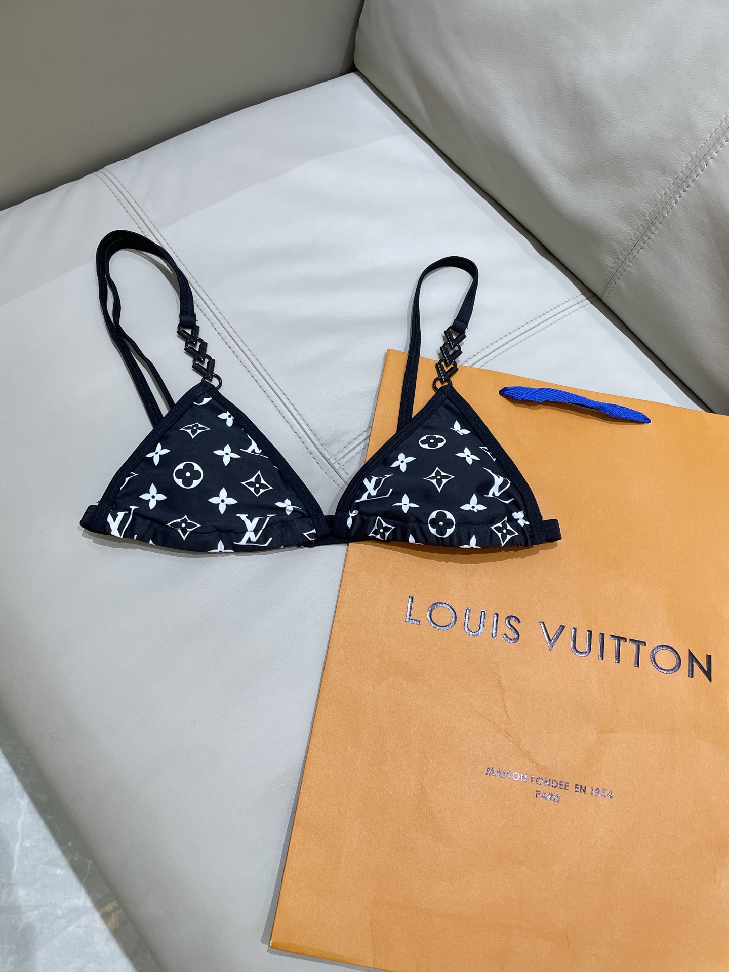 High quality bikini set 6pcs add : 18859952090 if you need size guide