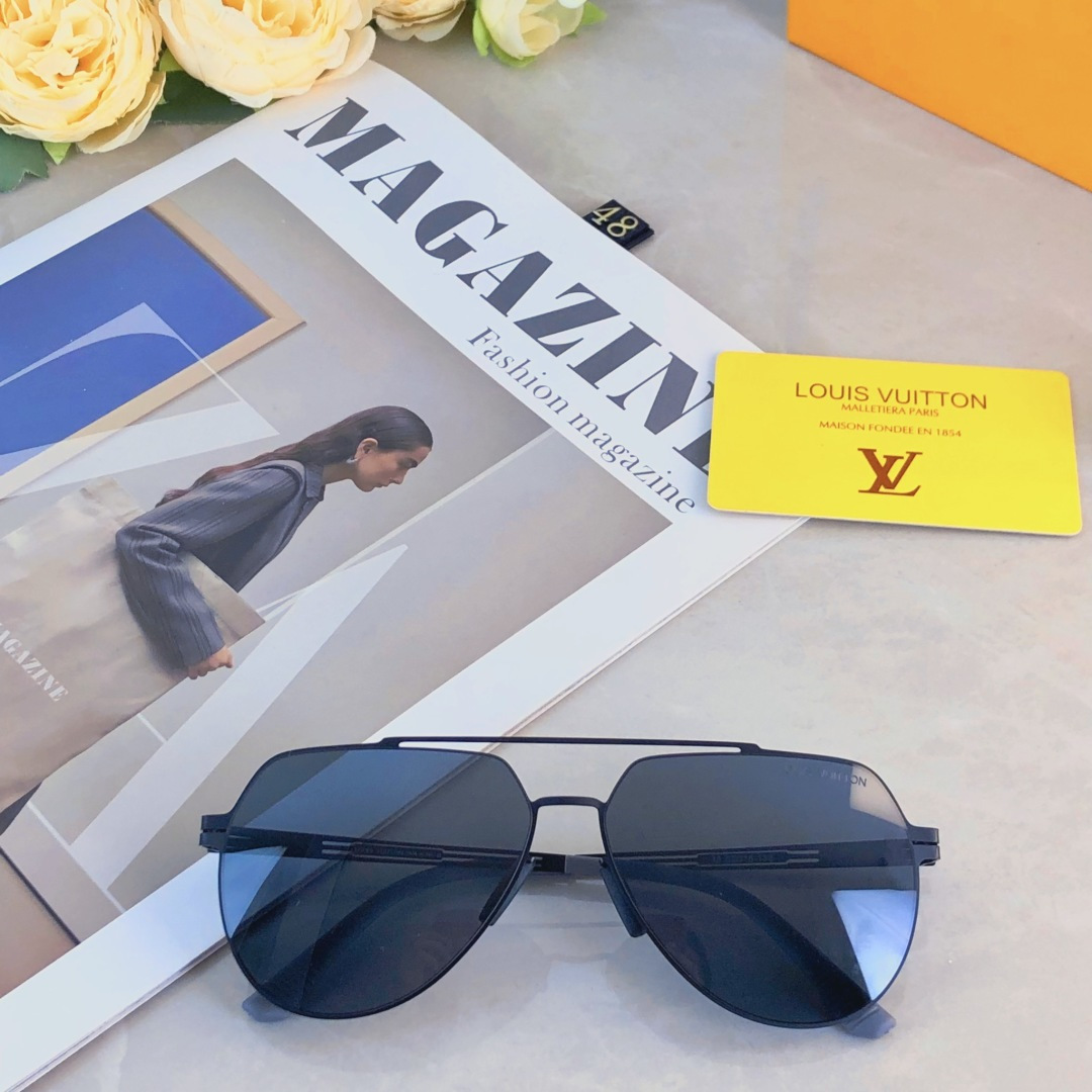 High quality temperament sunscreen sunglasses 4pcs add : 18030258501 if you need size guide