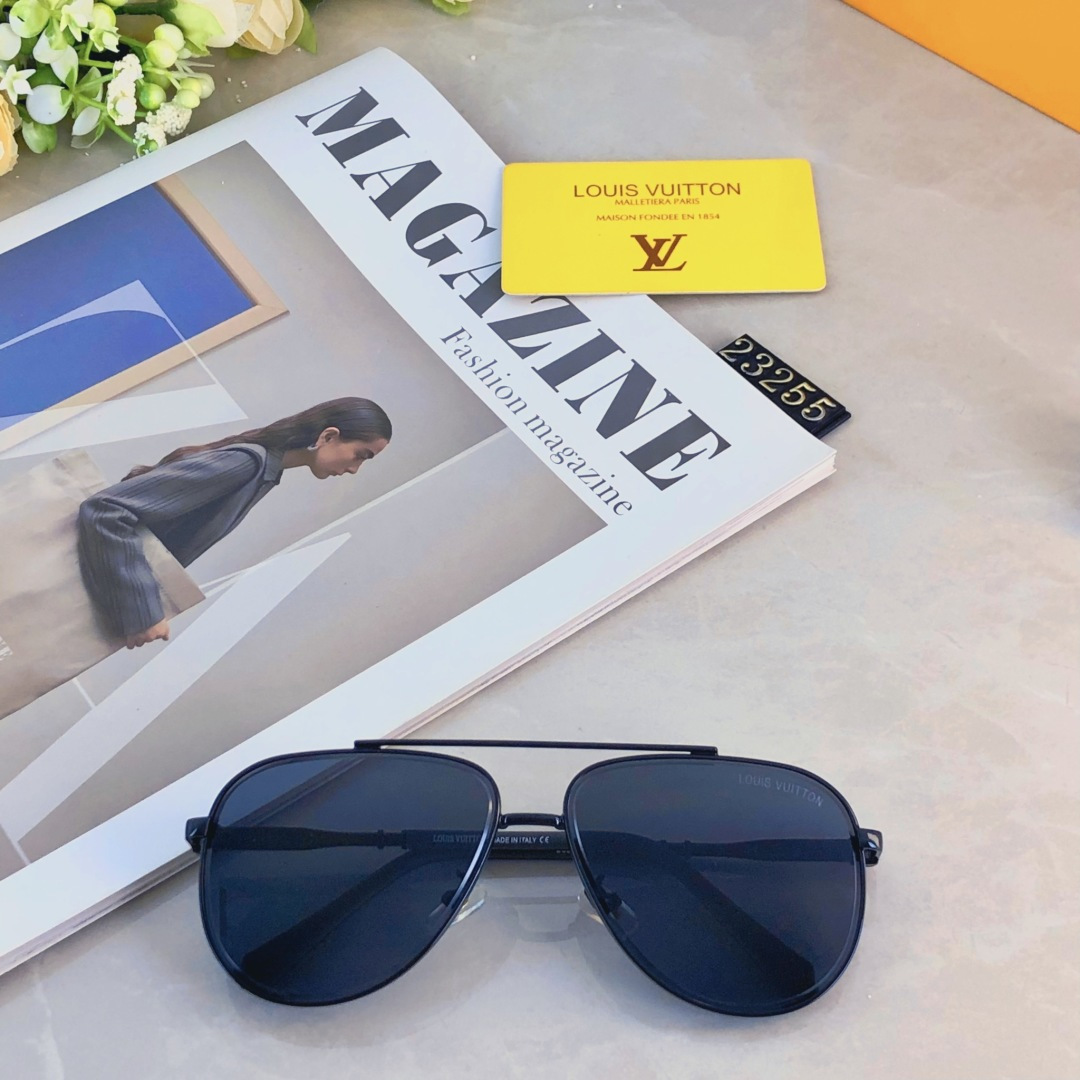 High quality temperament sunscreen sunglasses 4pcs add : 18030258501 if you need size guide