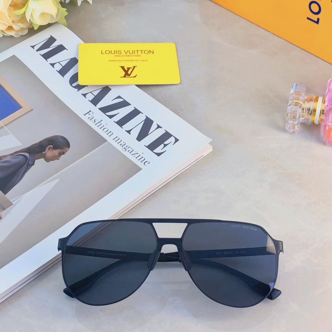High quality temperament sunscreen sunglasses 4pcs add : 18030258501 if you need size guide