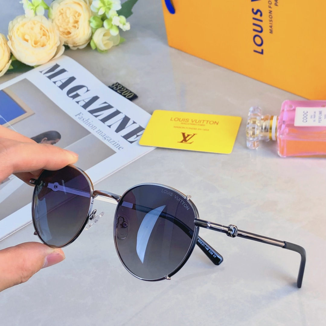 High quality temperament sunscreen sunglasses 4pcs add : 18030258501 if you need size guide