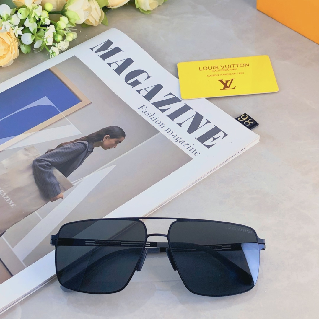 High quality temperament sunscreen sunglasses 4pcs add : 18030258501 if you need size guide
