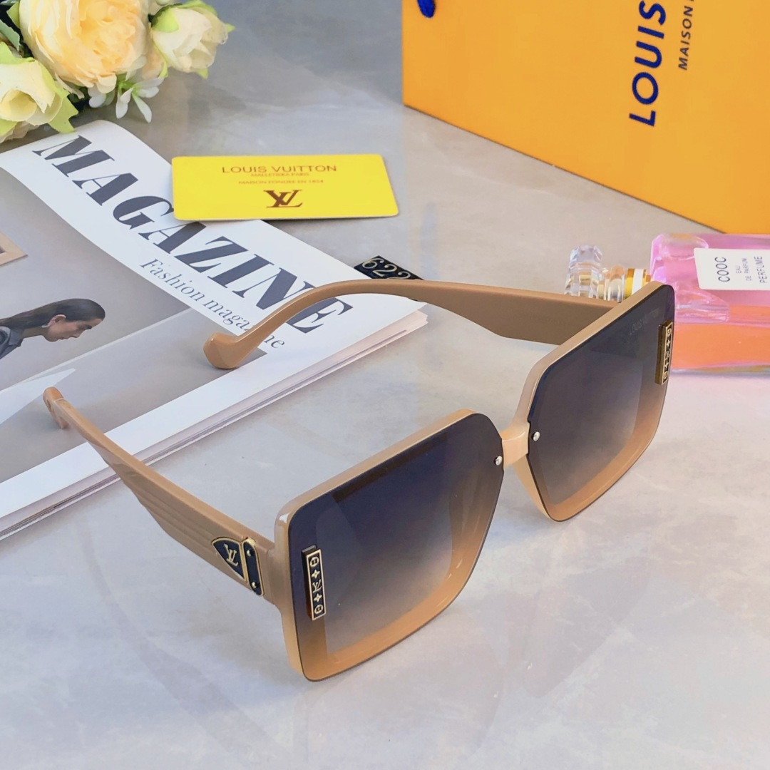 High quality temperament sunscreen sunglasses 1 pls add : 18030258501 if you need size guide
