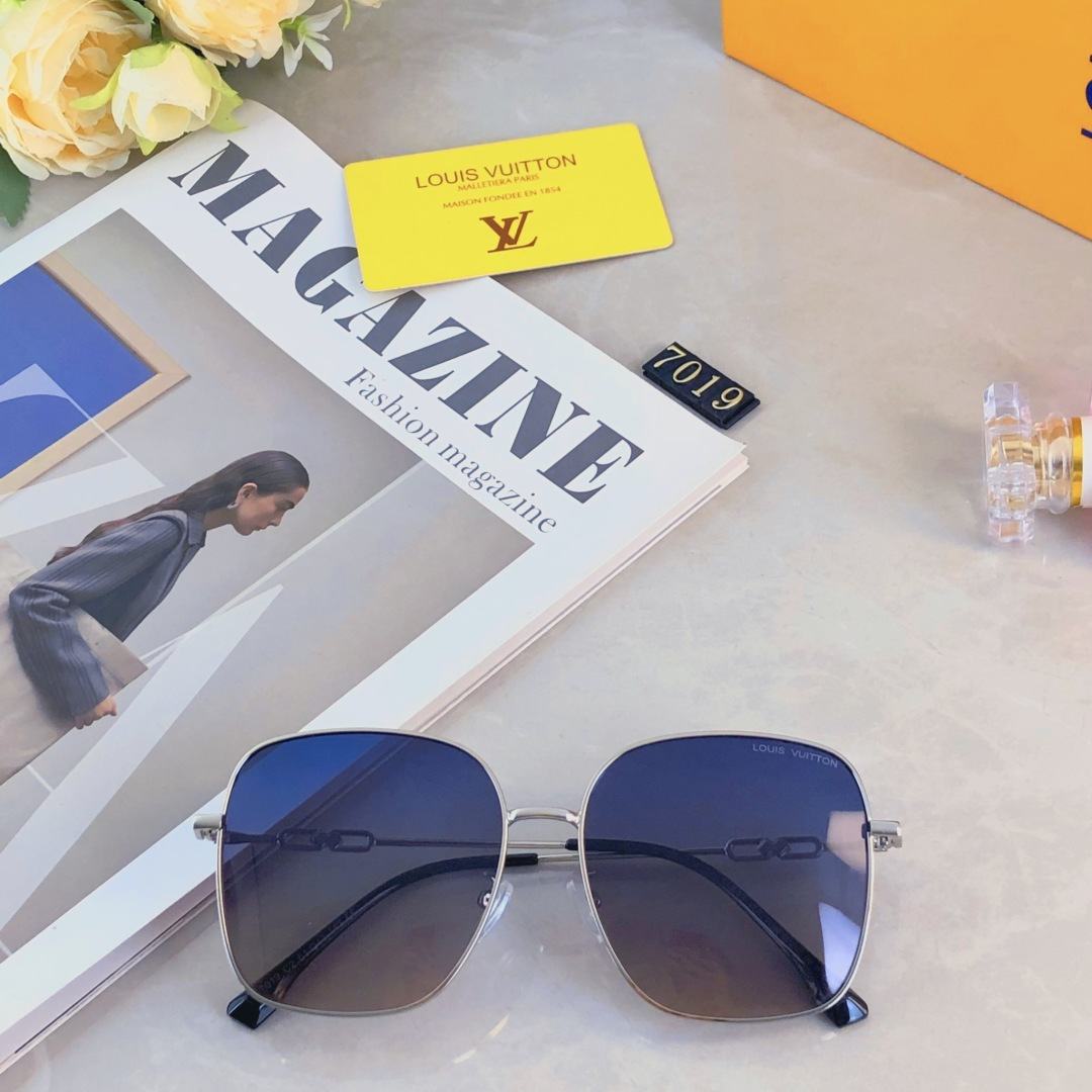 High quality temperament sunscreen sunglasses 1 pls add : 18030258501 if you need size guide