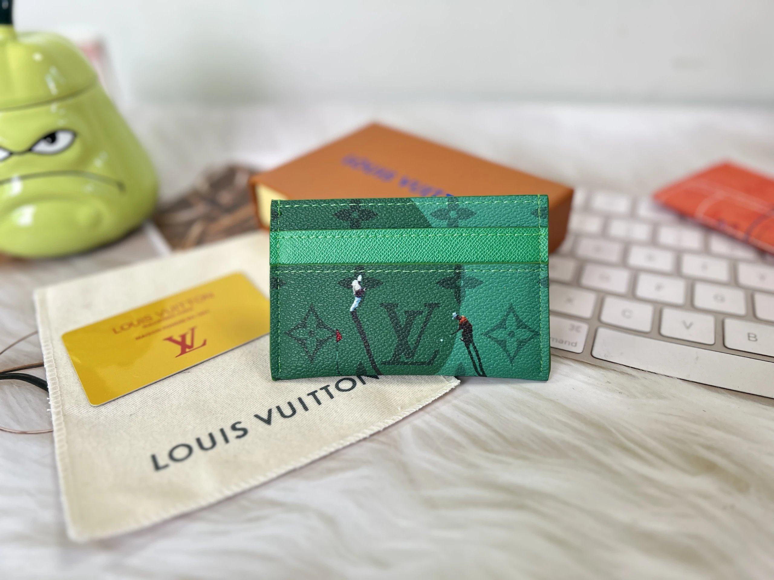 High quality new printed card bag pls add : 18859952090 if you need size guide