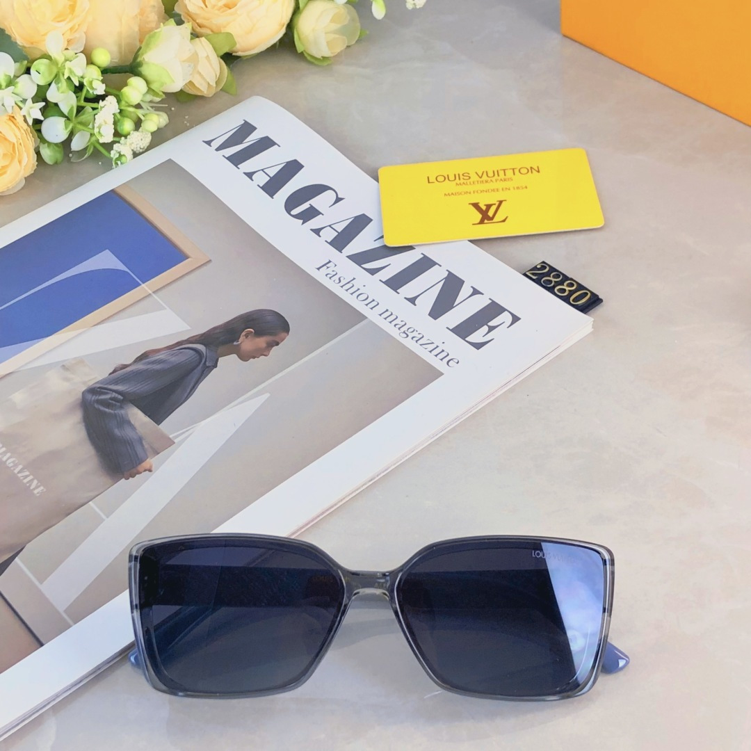 High quality temperament sunscreen sunglasses 2 pcs add : 18030258501 if you need size guide