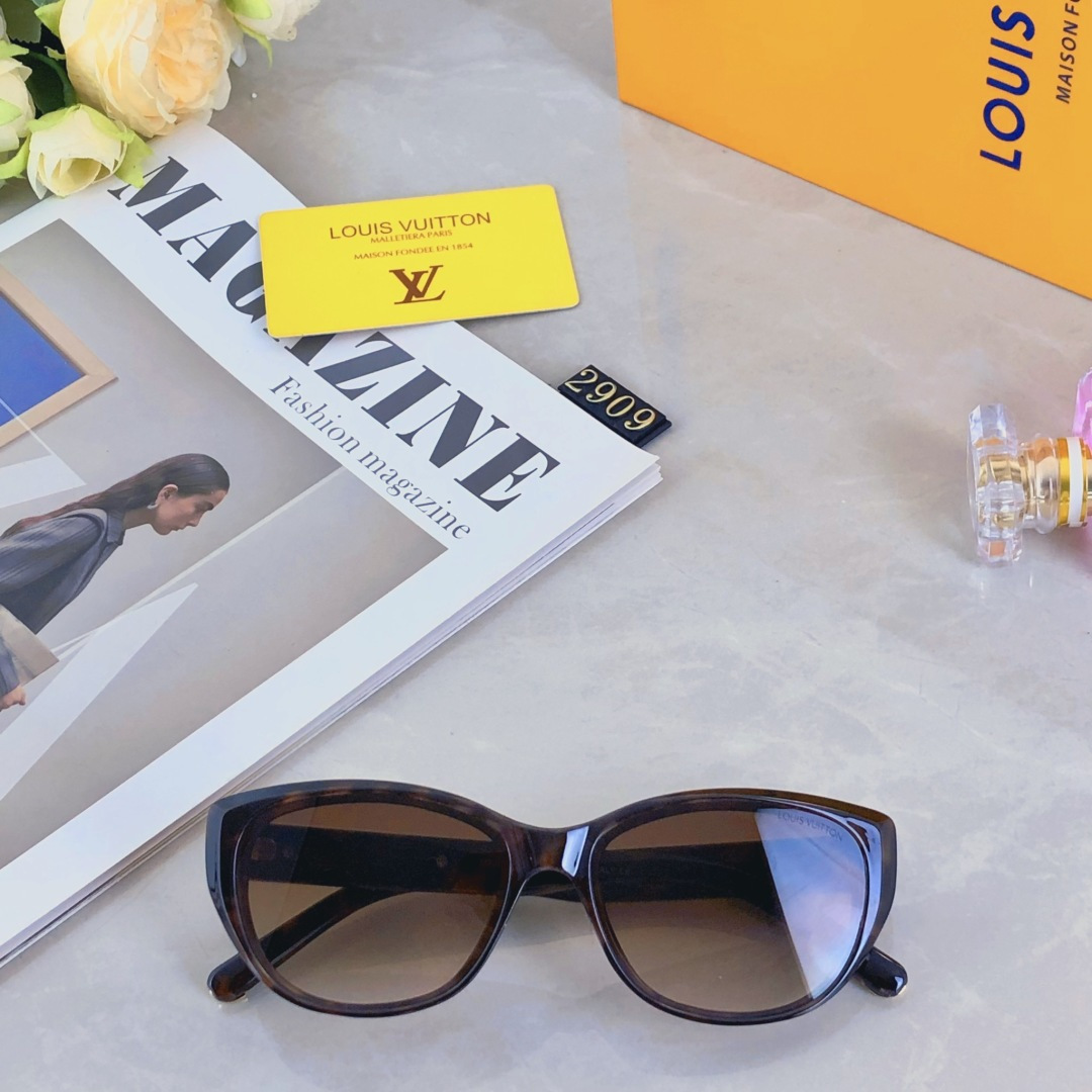 High quality temperament sunscreen sunglasses 2 pcs add : 18030258501 if you need size guide