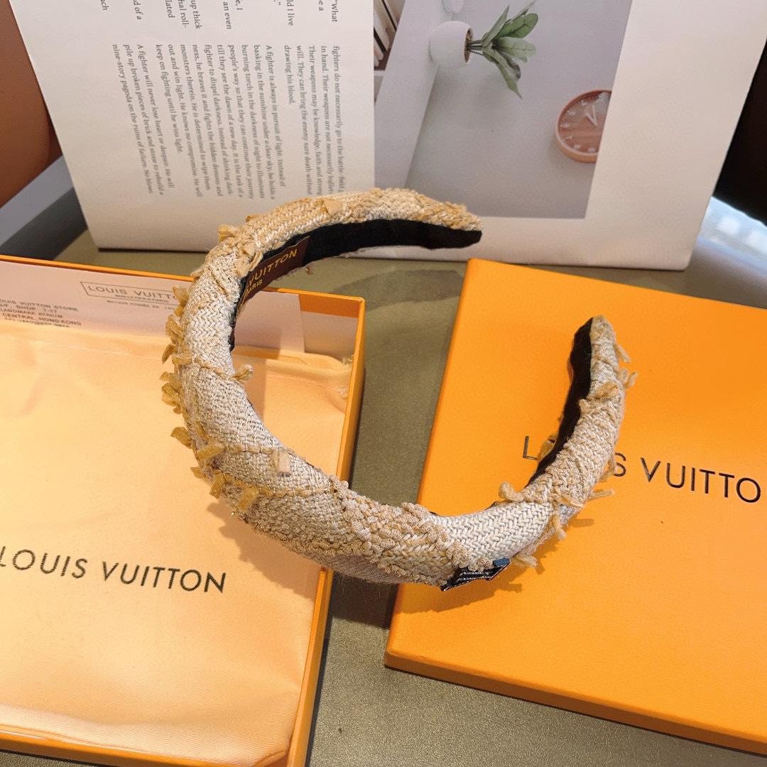 High quality fashionable and versatile headband, please add : 18859952090 if you need size guide
