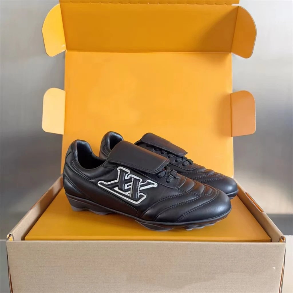 High quality sheepskin football shoes+: 18859952090 if you need size guide