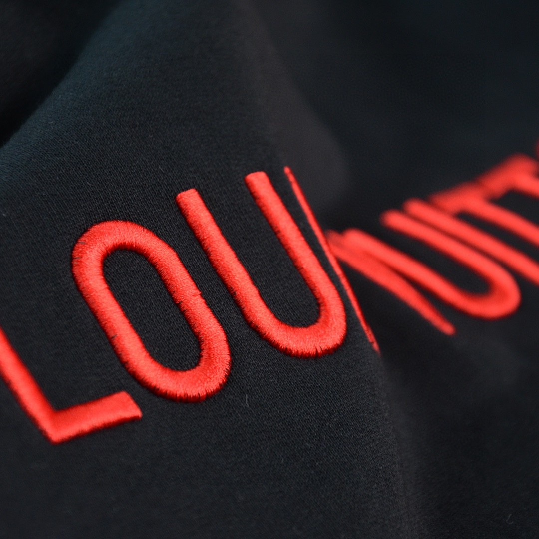 High quality fashion embroidered graffiti hoodie 1 pls add : 18859952090 if you need size guide