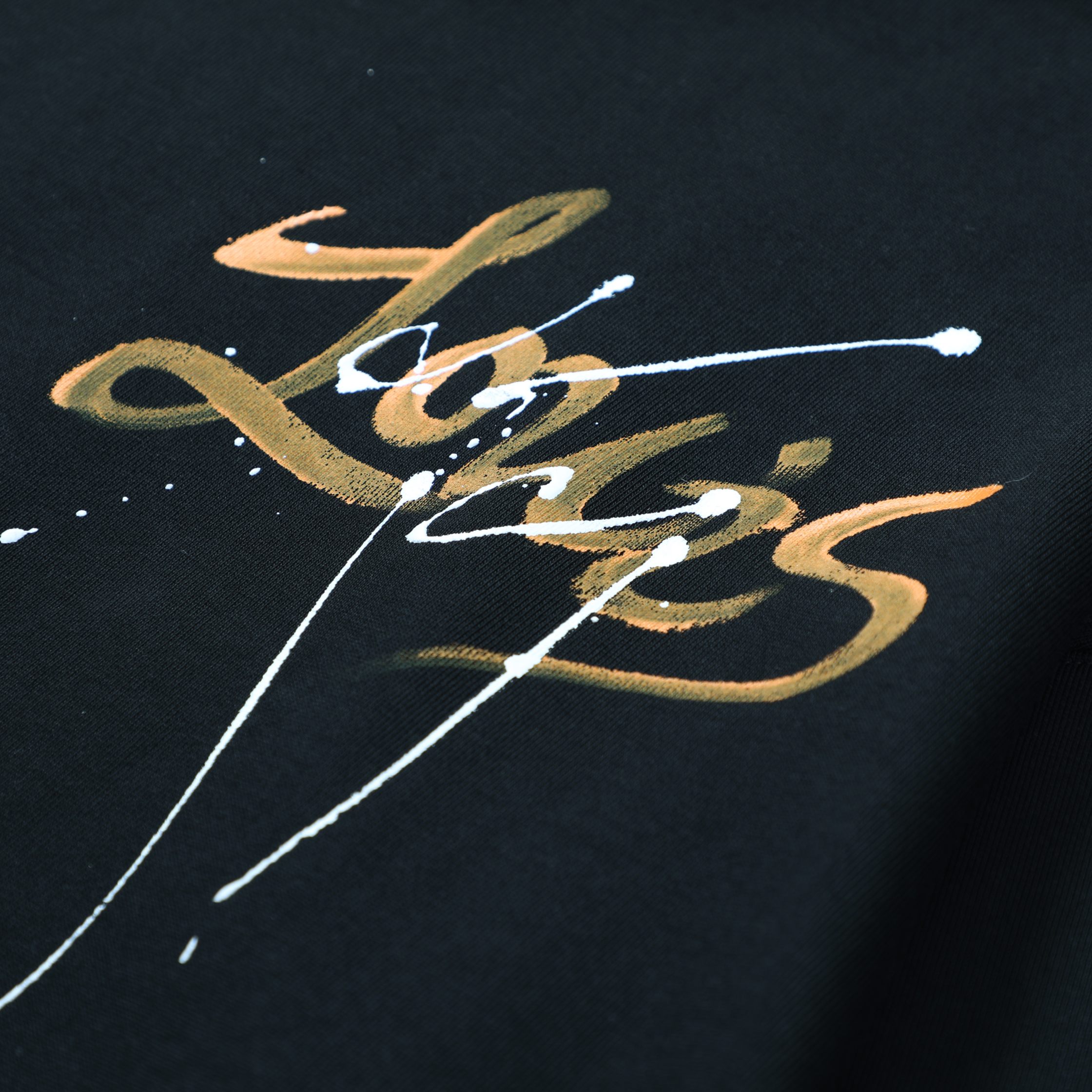 High quality fashion embroidered graffiti hoodie 1 pls add : 18859952090 if you need size guide