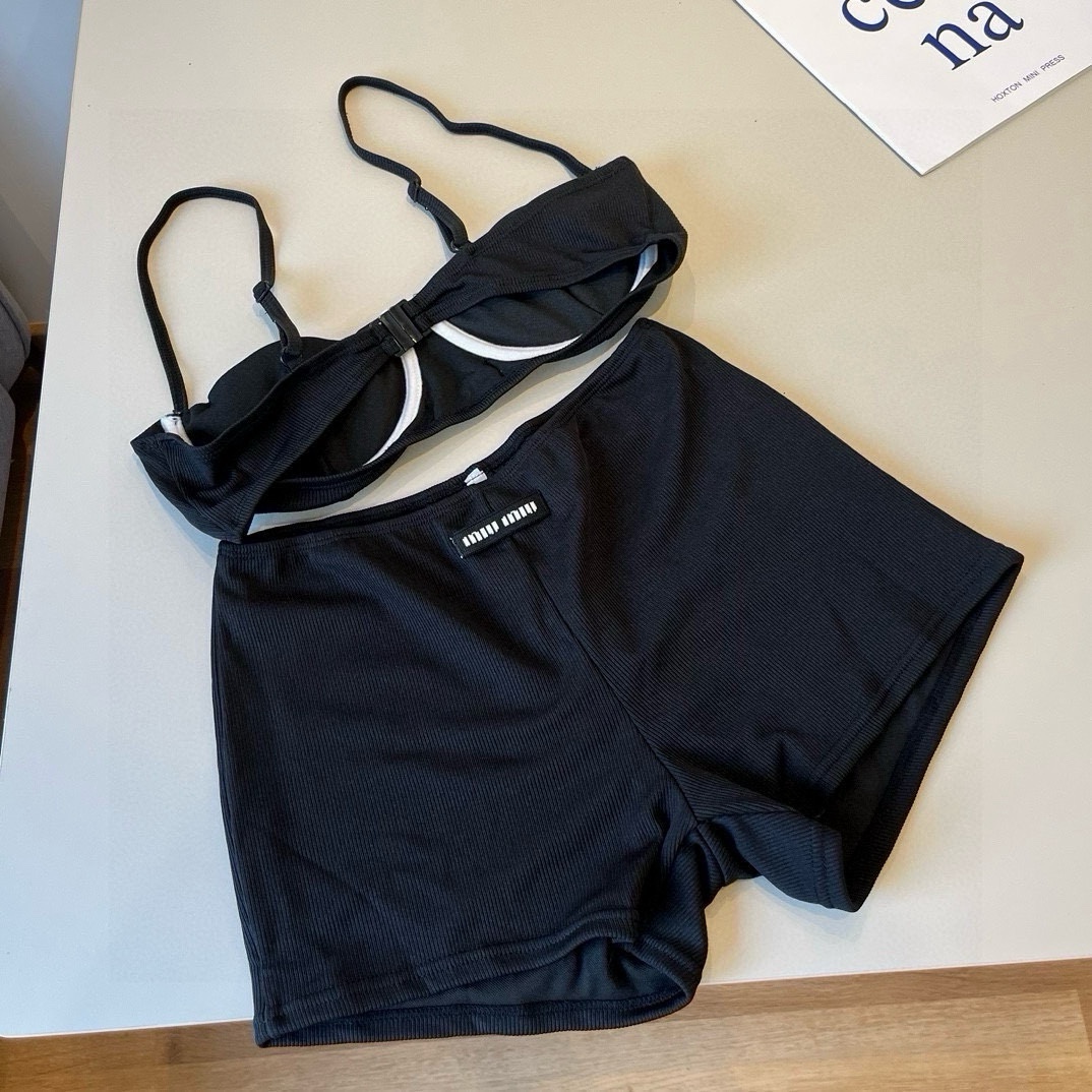 High quality bikini set 2pls add : 18030258501 if you need size guide