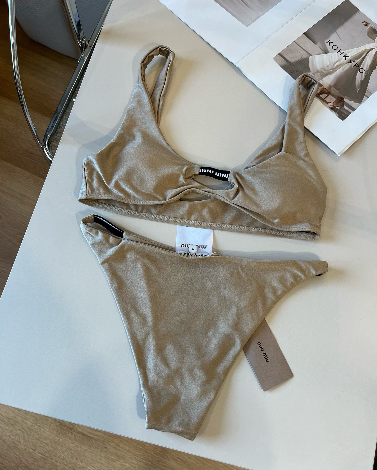 High quality bikini set 2pls add : 18030258501 if you need size guide