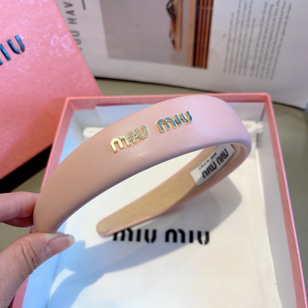 High quality patent leather hair bands, please add : 18030258501 if you need size guide