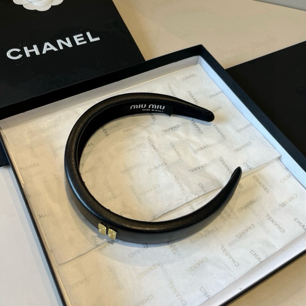 High quality patent leather hair bands, please add : 18030258501 if you need size guide