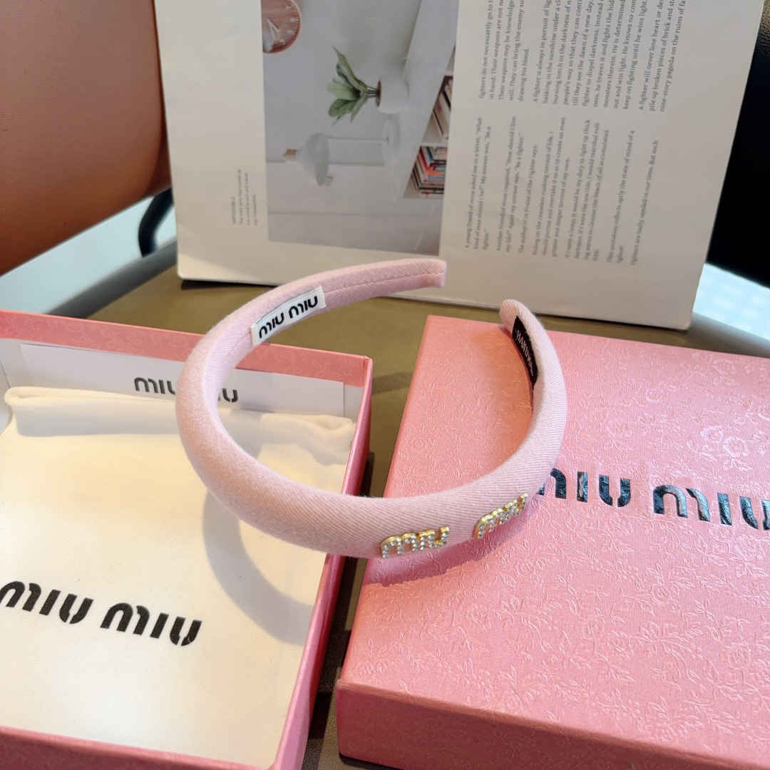 High quality patent leather hair bands, please add : 18030258501 if you need size guide