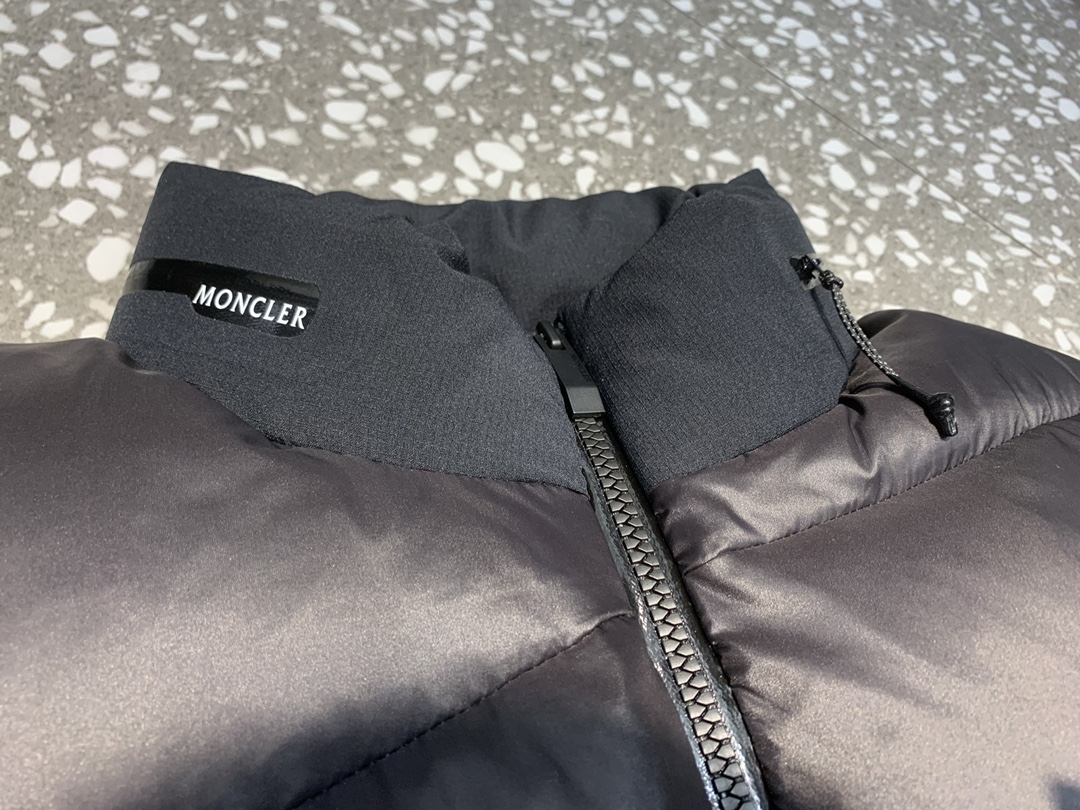 OWN - Casual vest 1