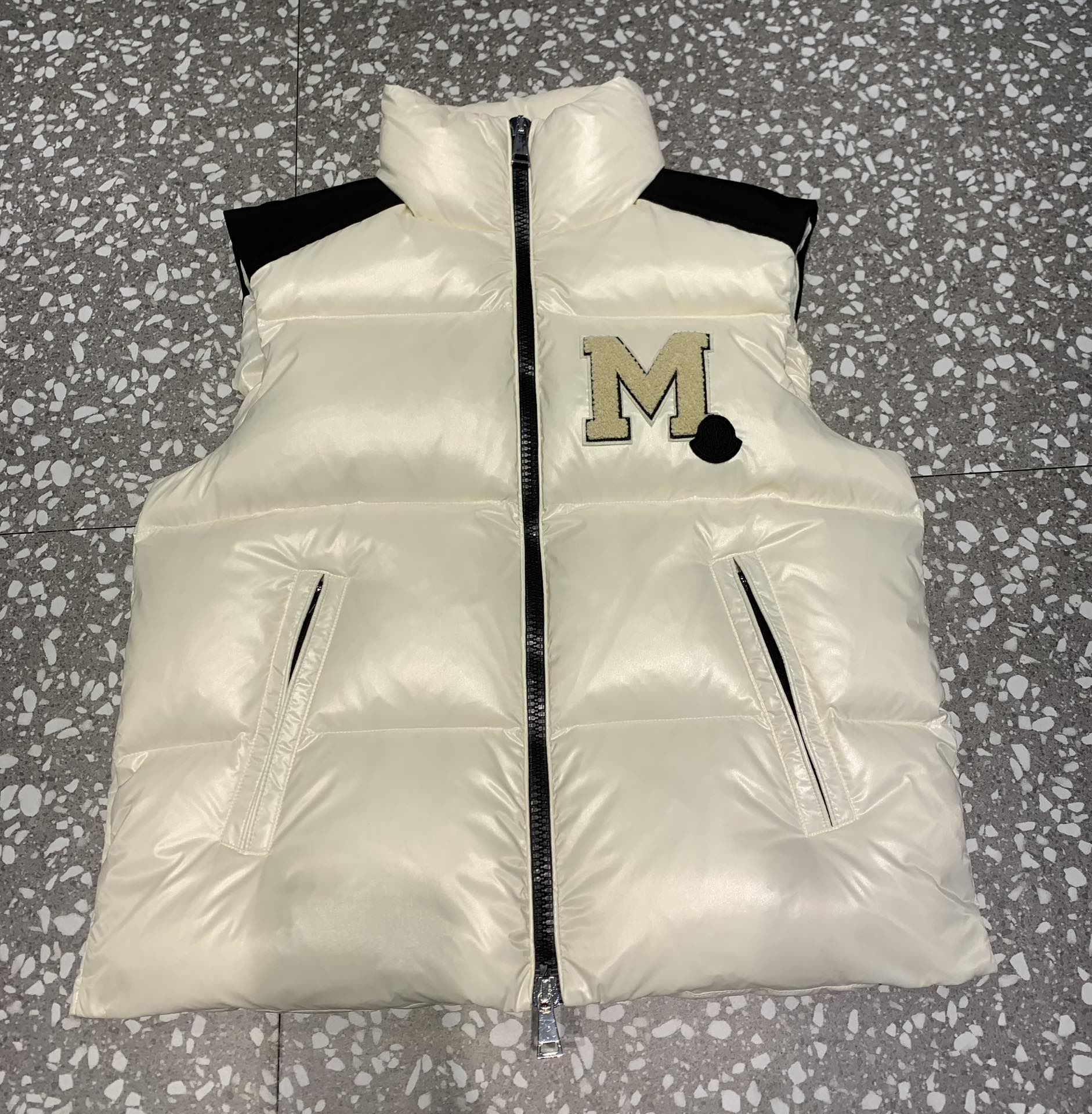 OWN - Casual vest 1