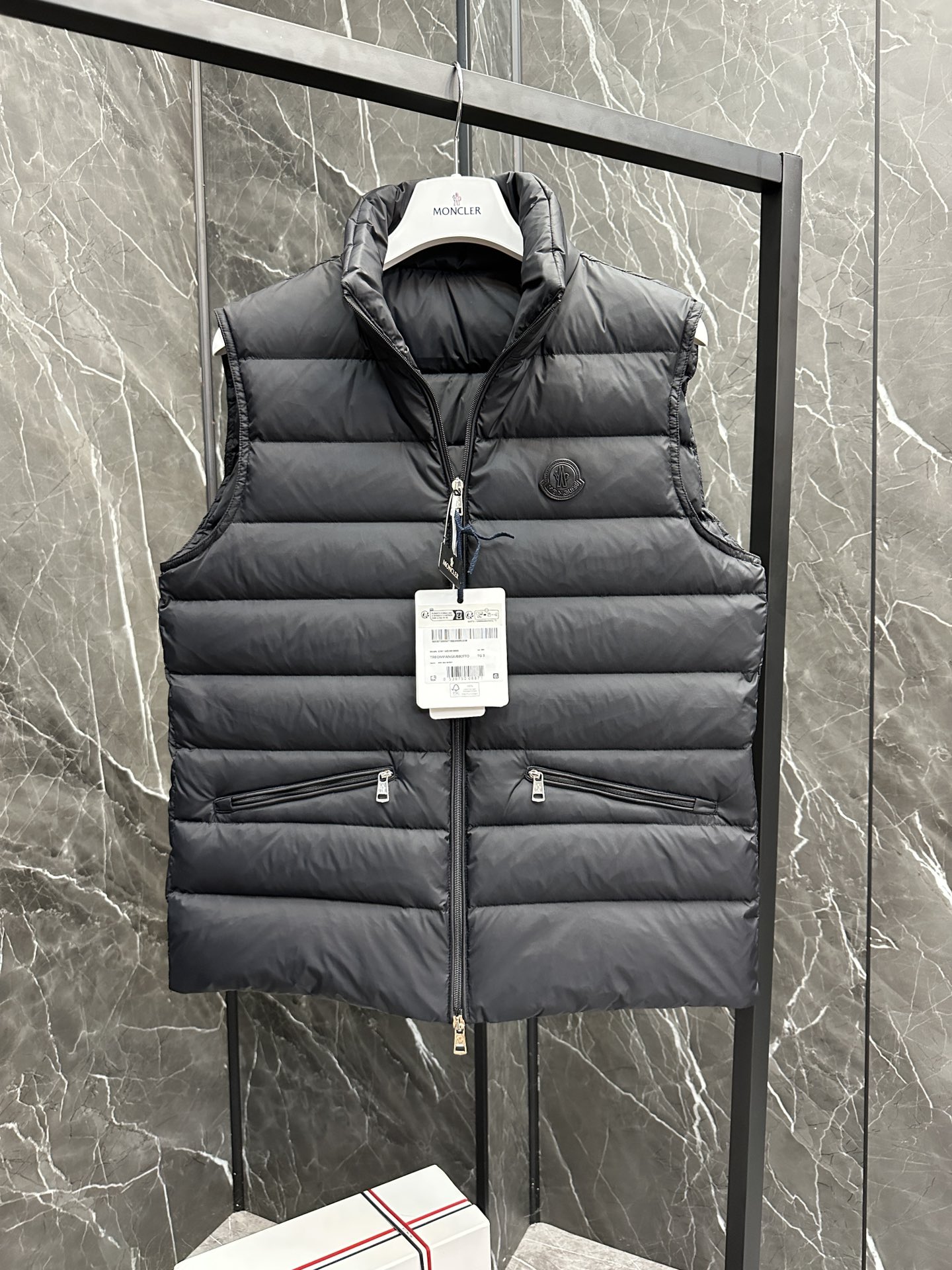 OWN - Casual vest 1