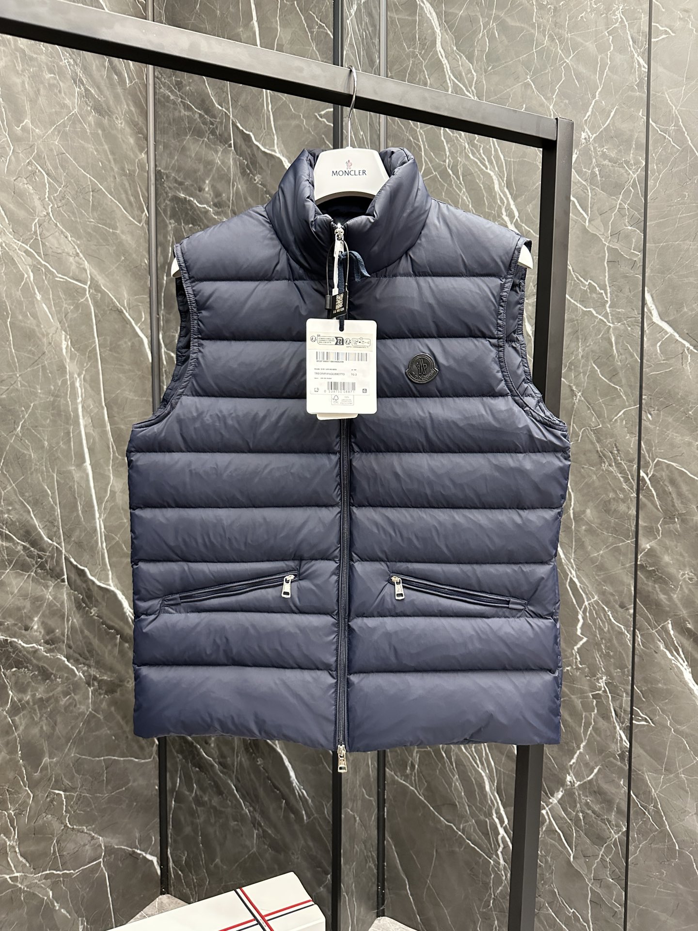 OWN - Casual vest 1