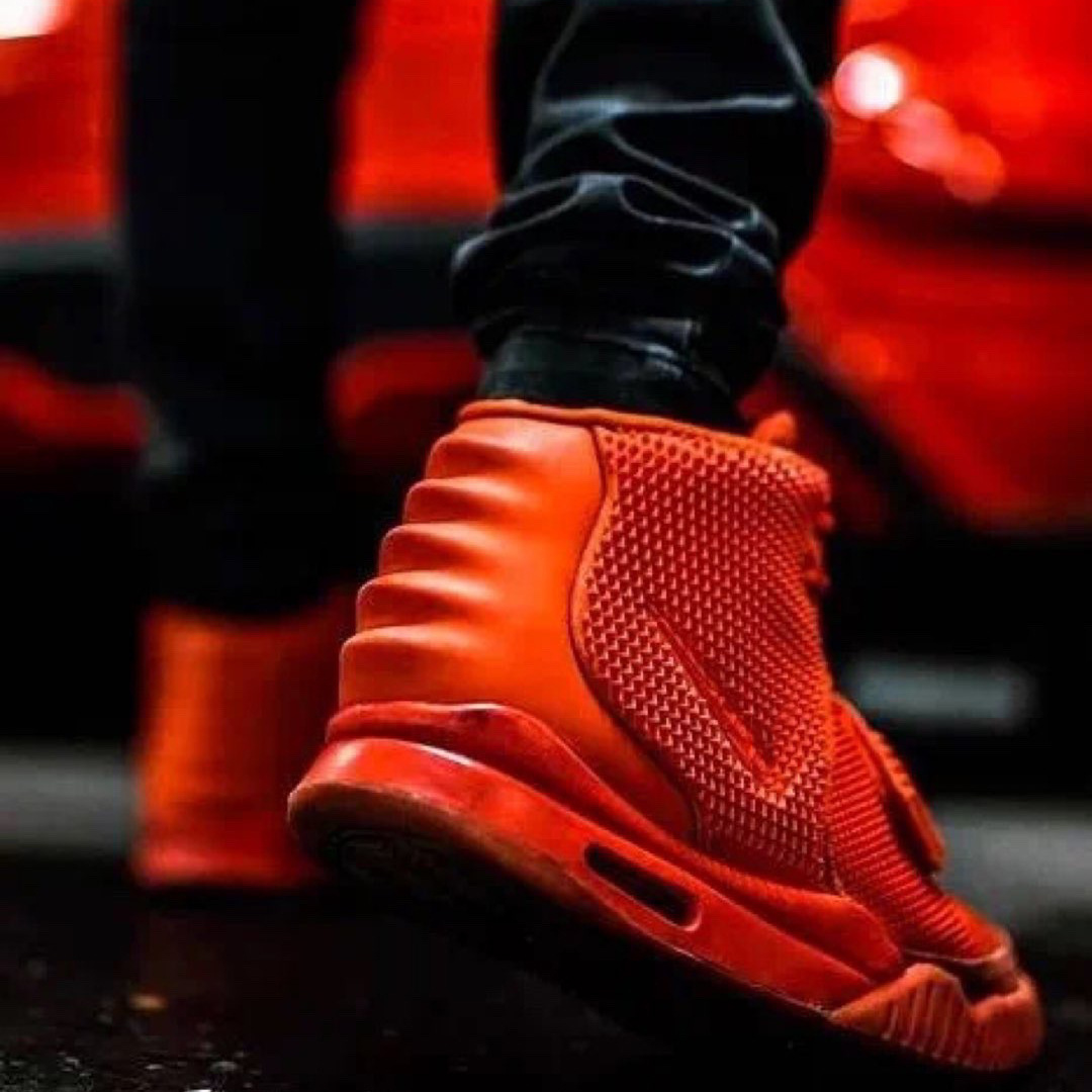 High quality and high top basketball shoes, please add : 18030258501 if you need size guidance