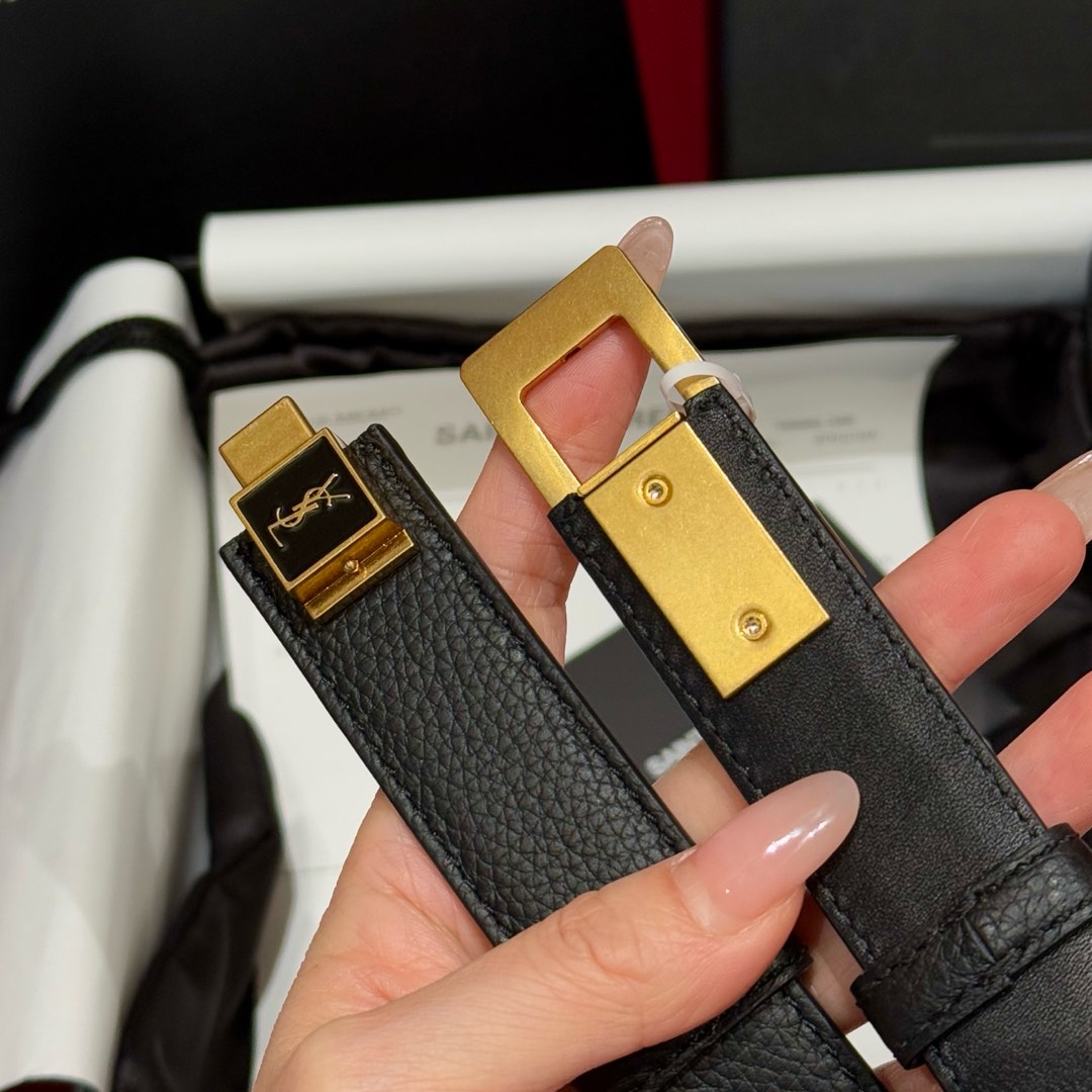 High quality, simple and refined women's waist belt 2 pcs add : 18030258501 if you need size guide