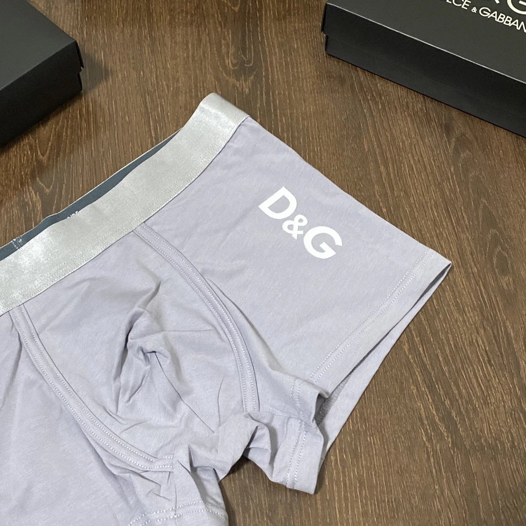 High quality men's underwear in a box of three, available in 19 colors