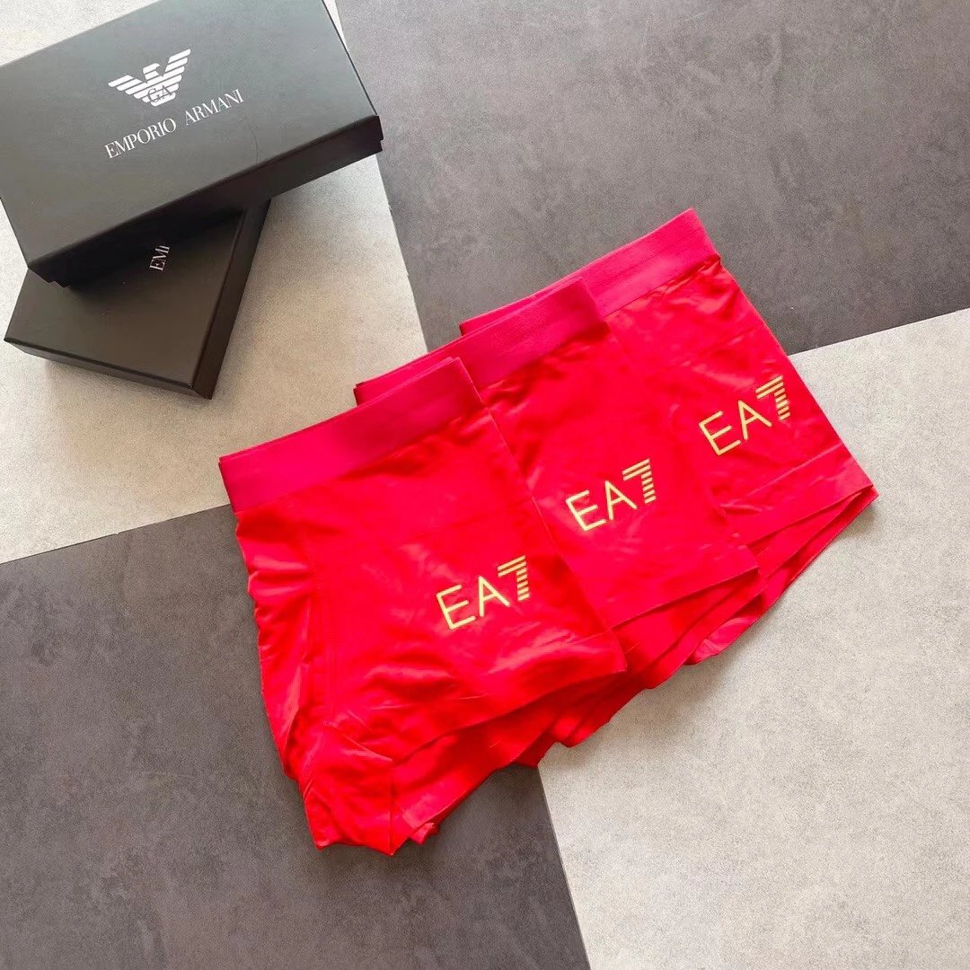 High quality men's underwear in a box of three, available in any color