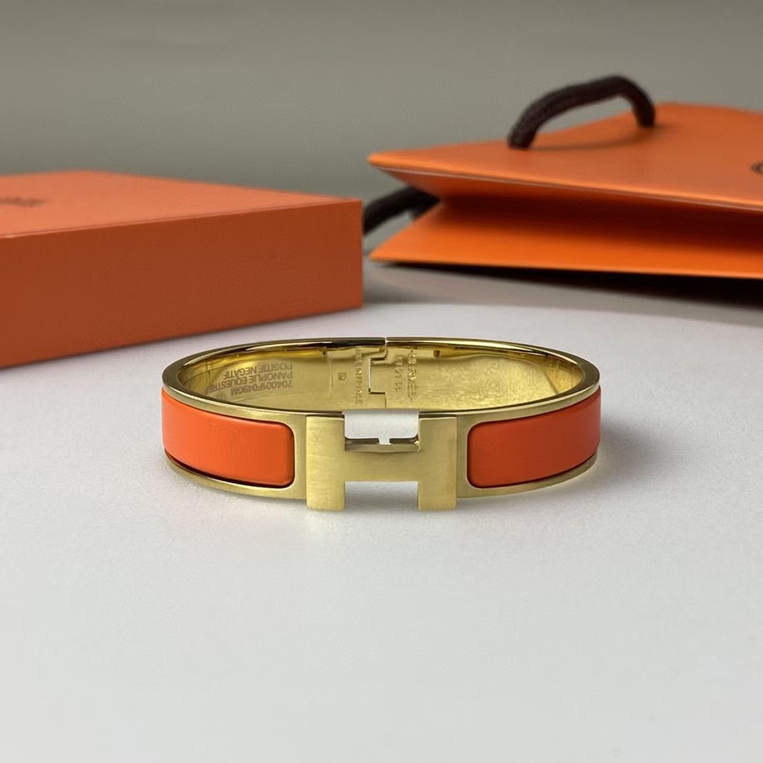 High quality enamel bracelet
