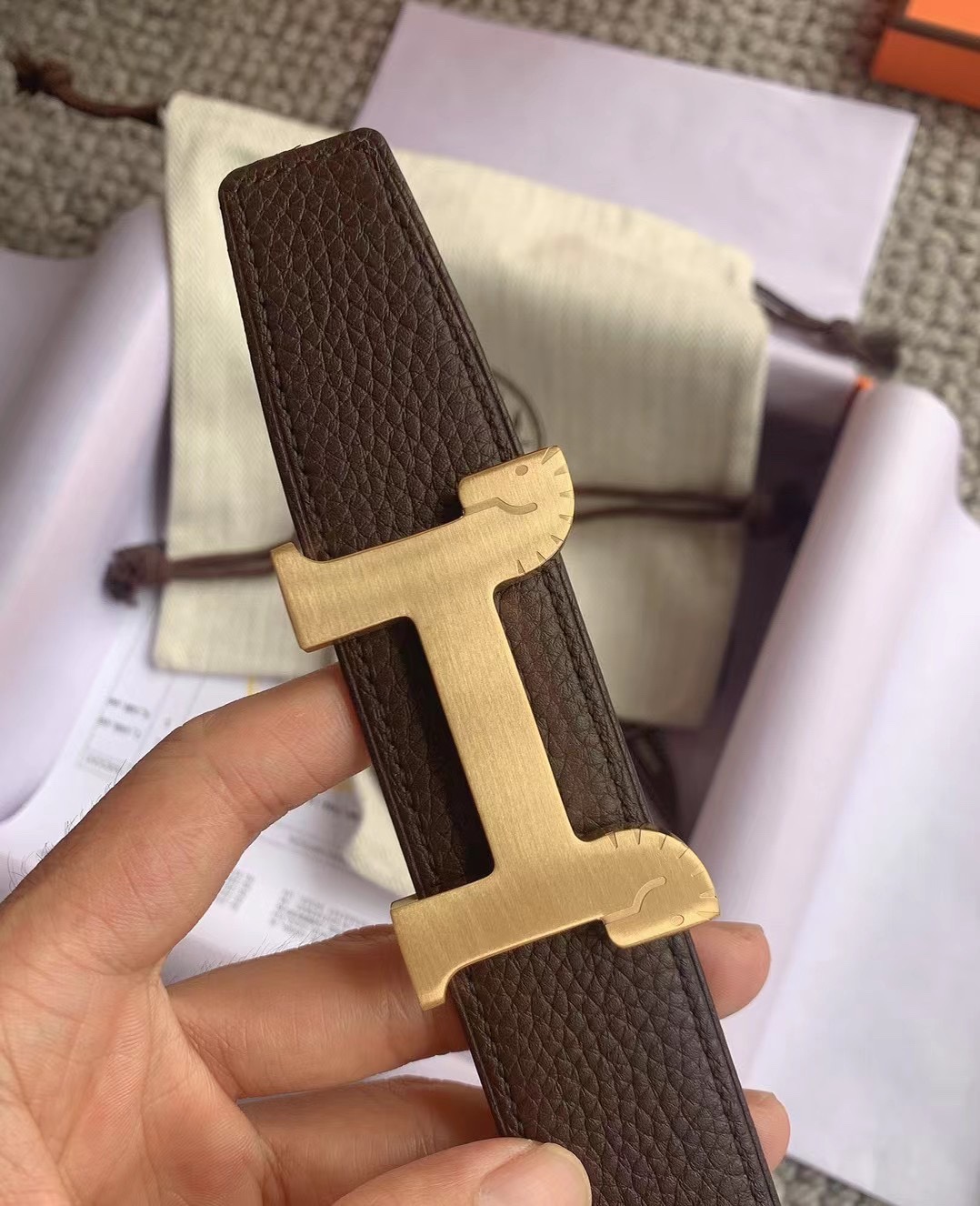 High quality, simple and refined women's waist belt 3 pcs add : 18859952090 if you need size guide