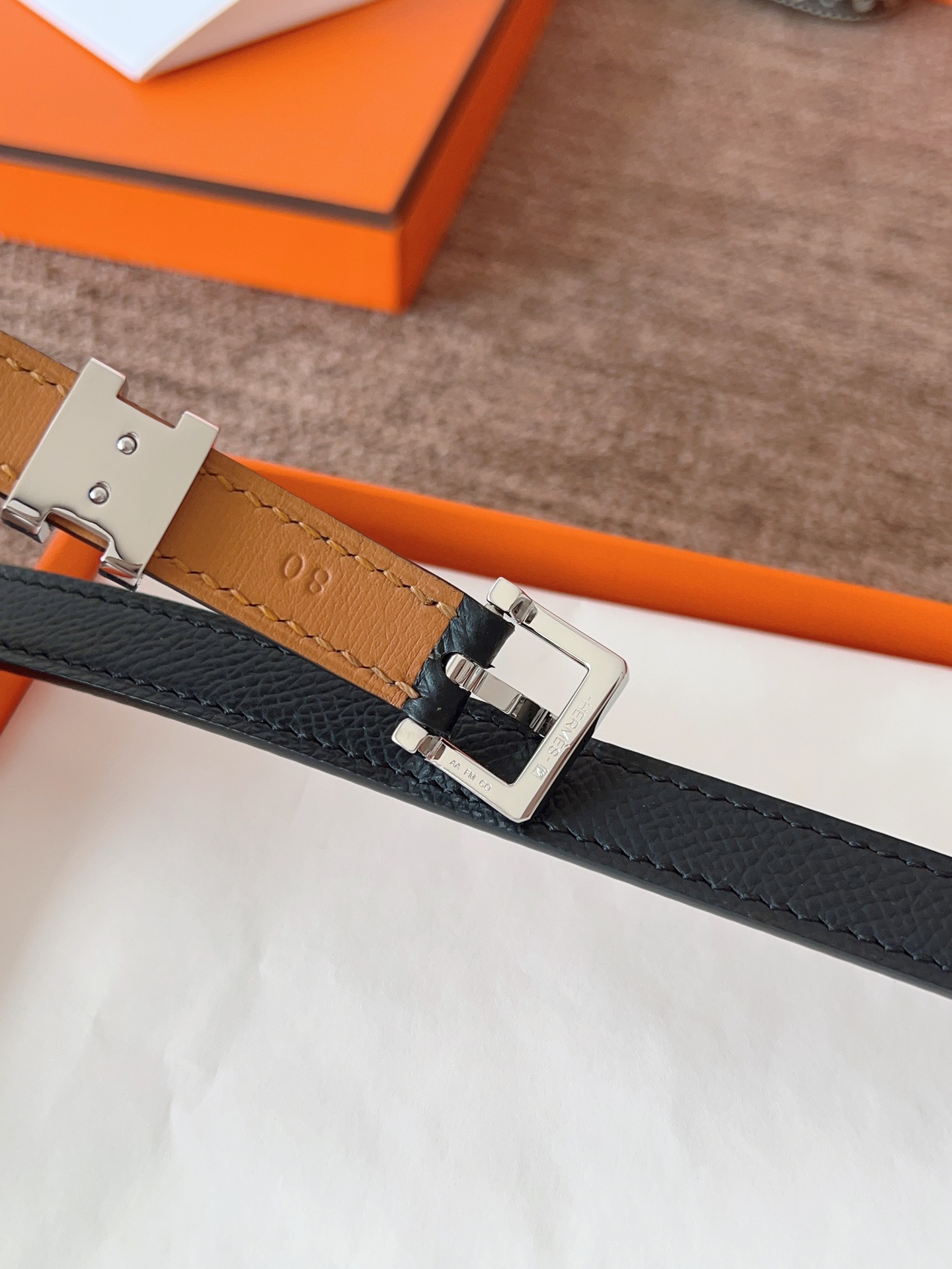 High quality, simple and refined women's waist belt 3 pcs add : 18859952090 if you need size guide