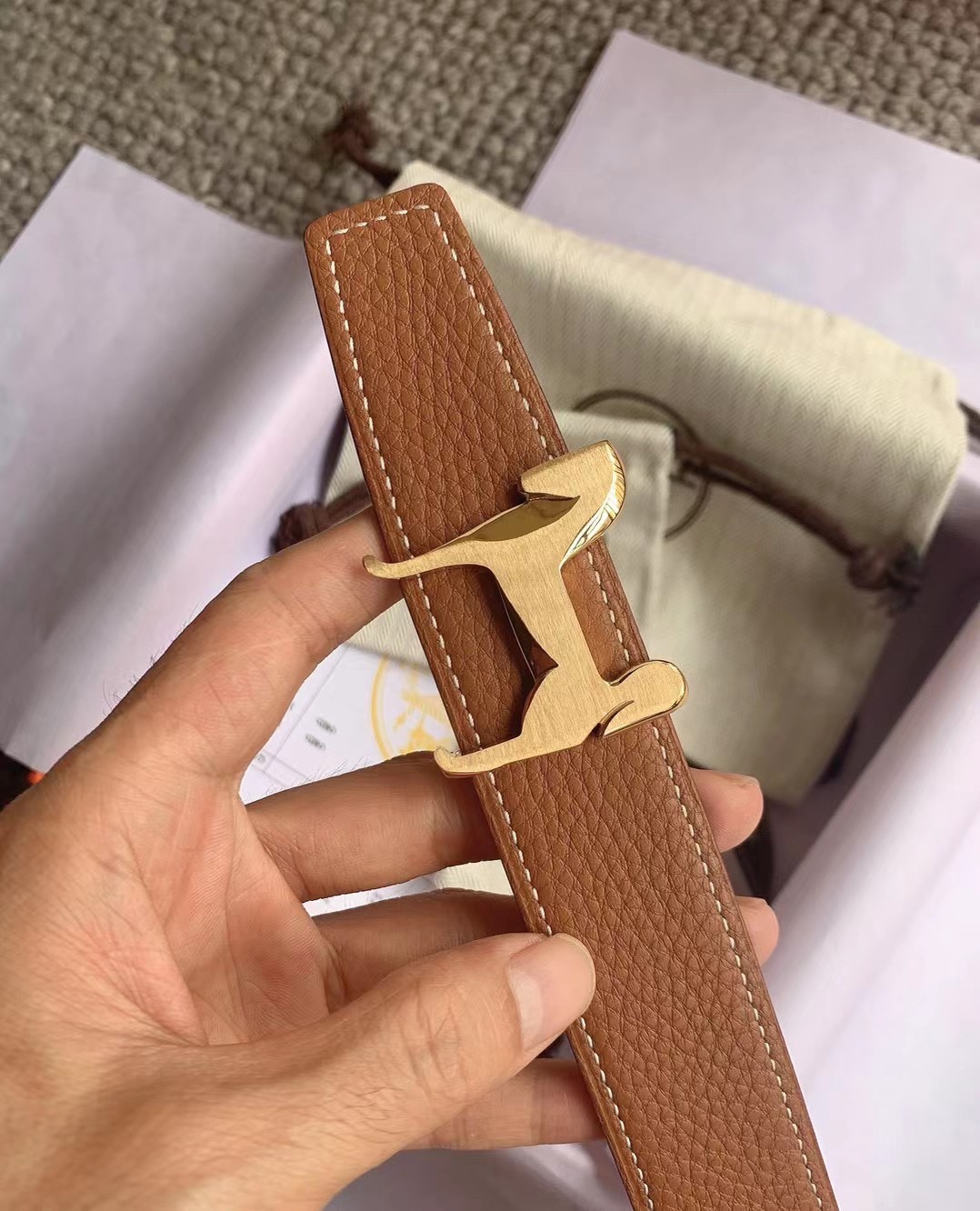 High quality, simple and refined women's waist belt 3 pcs add : 18859952090 if you need size guide