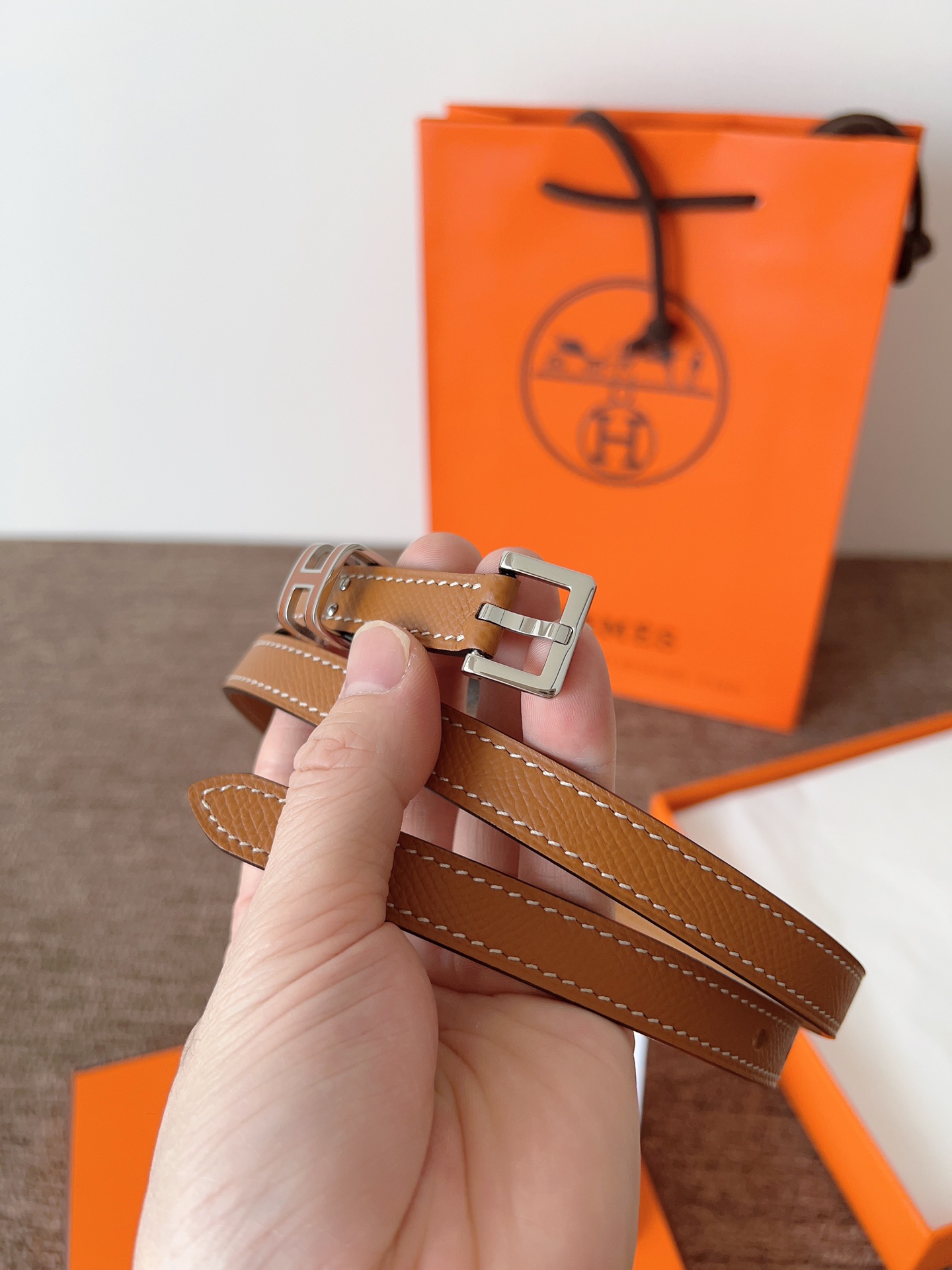 High quality, simple and refined women's waist belt 3 pcs add : 18859952090 if you need size guide
