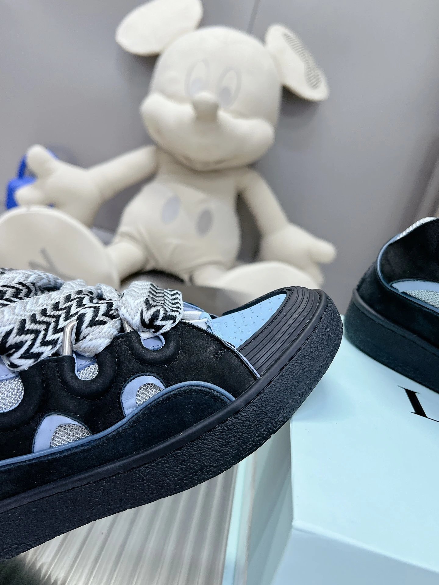 High quality shoes 001-XW