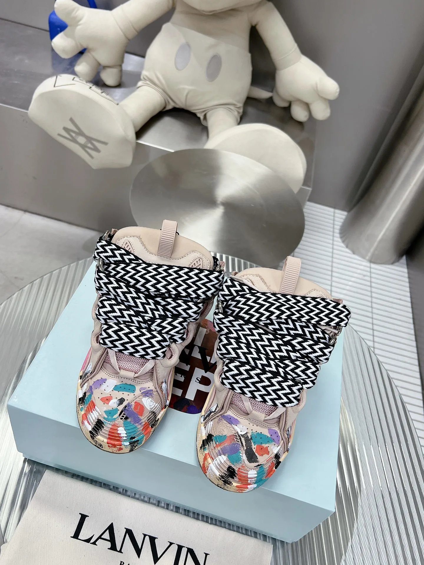 High quality shoes 001-XW